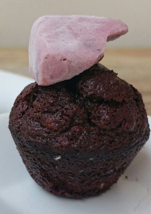 A picture of Mini Brownies Top Ice Cream.