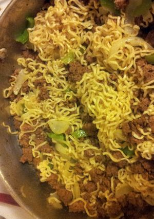 A picture of Chinese food.