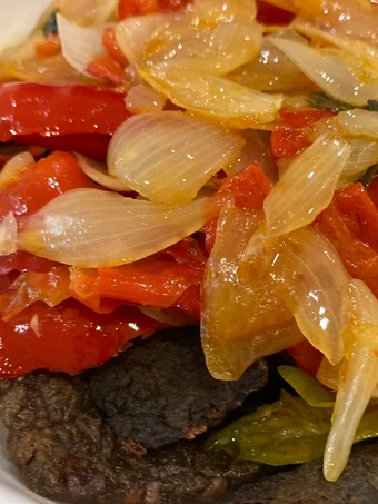 Langkah Gampang Menyiapkan Resep Bikin Dendeng Balado Garing dengan thin slice beef steak di UK yang Bisa Manjain Lidah