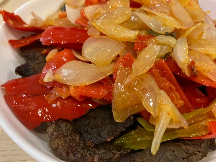 Langkah Gampang Menyiapkan Resep Bikin Dendeng Balado Garing dengan thin slice beef steak di UK yang Bisa Manjain Lidah