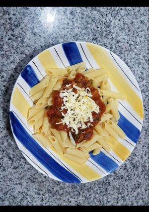 Una foto de Pasta con salsa de zapallitos y champiñones
