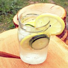 A picture of Cucumber Spritzer.