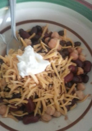 A picture of I can't believe there's no meat (taco beans).