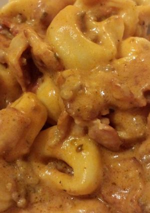 A picture of Elisa's Bacon and Meat Cheese Tortellini.