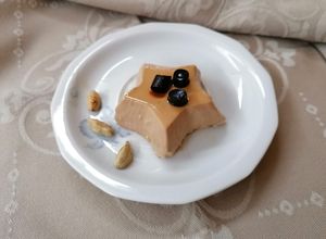 Foto di Panna cotta liquirizia e cardamomo