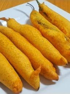 பன்னீர் ஸ்டப்டு மிளகாய் பஜ்ஜி (Paneer stuffed milakaai pajji recipe in tamil) செய்முறை முக்கிய புகைப்படம்