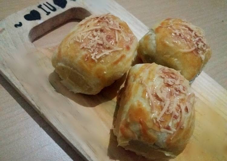 Resep Bolen Piscok Keju yang Enak Banget