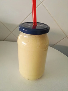 Una foto de Batido/smoothie de naranja y mango