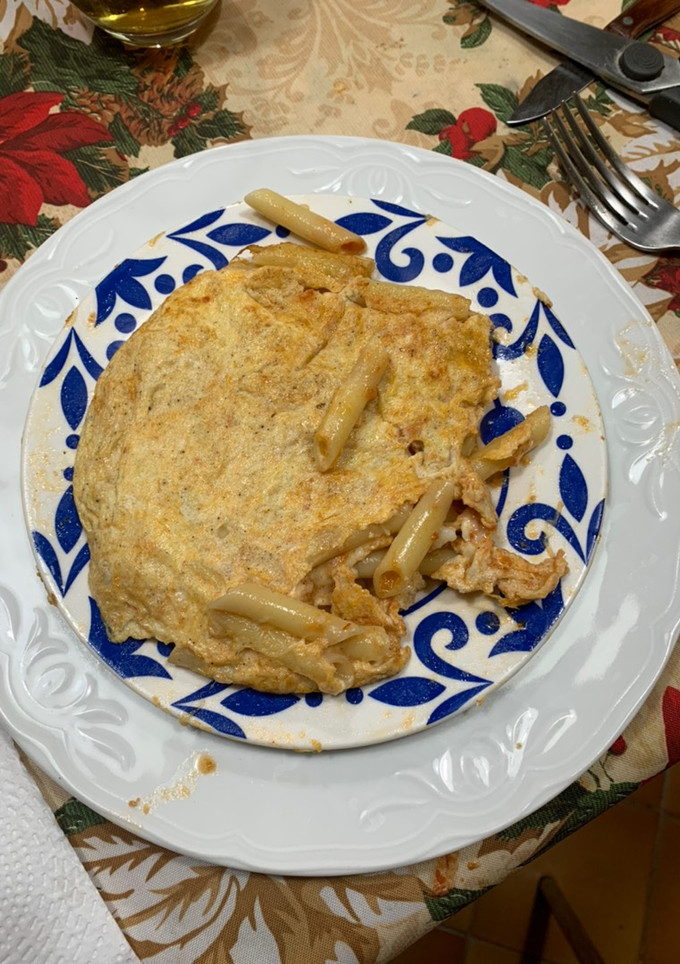 Una foto de Tortilla de macarrones