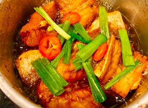 Hình của món Cá Thu Kho Mặn Ngọt.