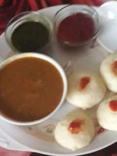 इडली (idli recipe in Hindi) रेसिपी मुख्य फोटो