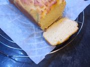 Una foto de pan con harina de coco