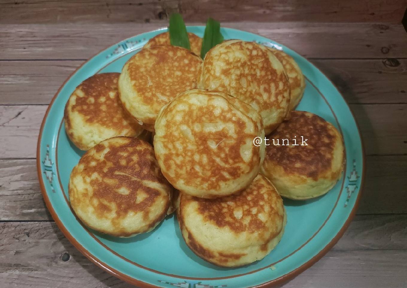 Kue Kamir Kelapa