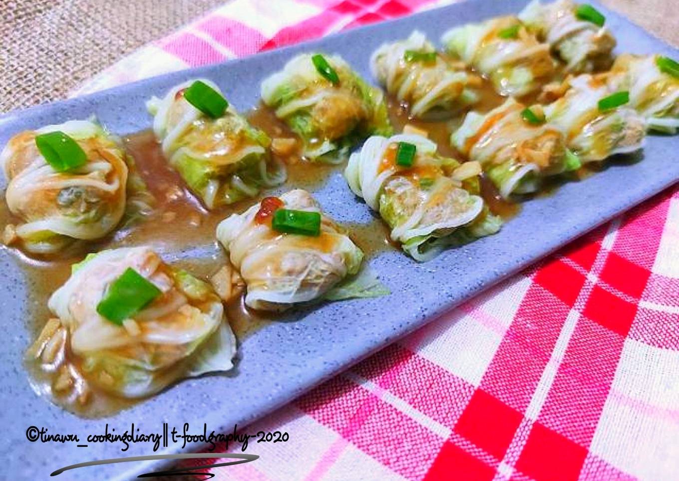 Roll meat Chinese cabbage / Daging cincang bungkus sawi putih