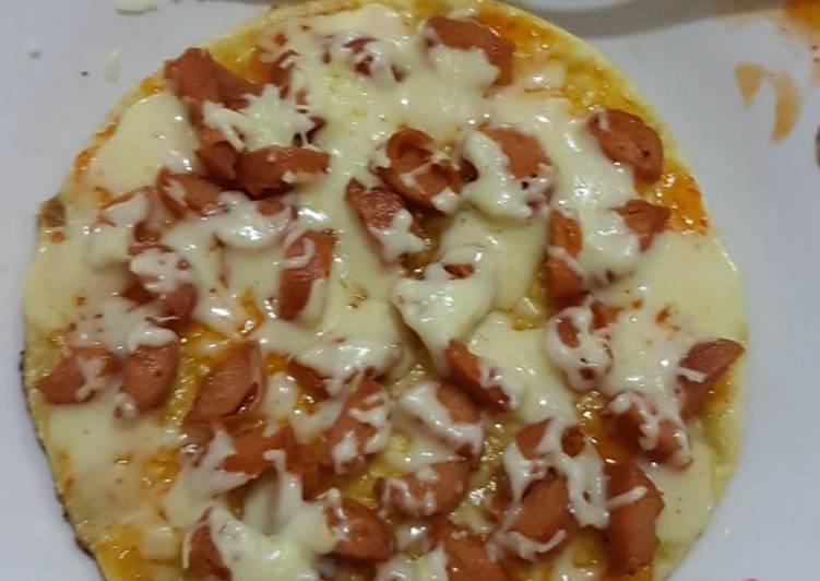 Bagaimana Menyiapkan Pizza sosis mozarella teflon, Menggugah Selera
