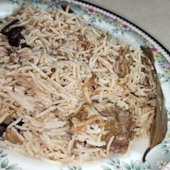 A picture of Mutton yakhni pulao.