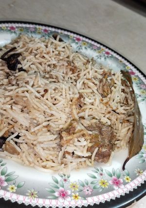 A picture of Mutton yakhni pulao.