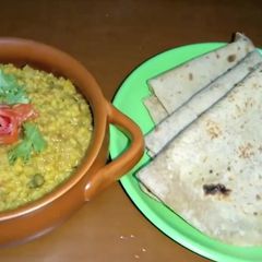 A picture of Quick Moong Daal with chapati...