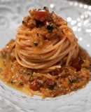 Espaguetis con calabacín y panceta ibérica al tomillo
