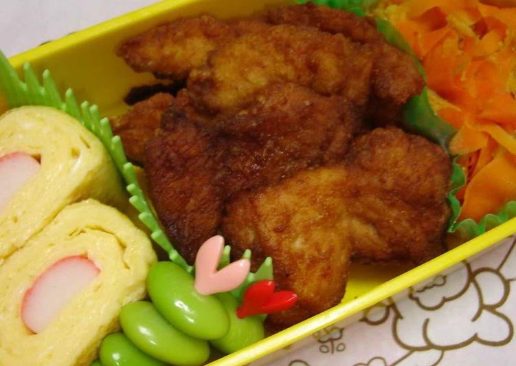 Curry Flavored Fried Chicken Tenders With Yakisoba Sauce