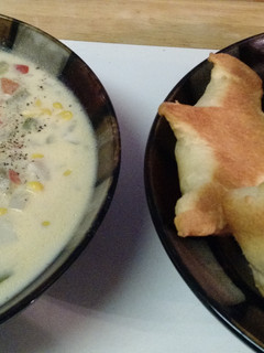 A picture of Tortellini Chowder.