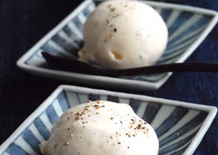 Black Pepper Ice Cream