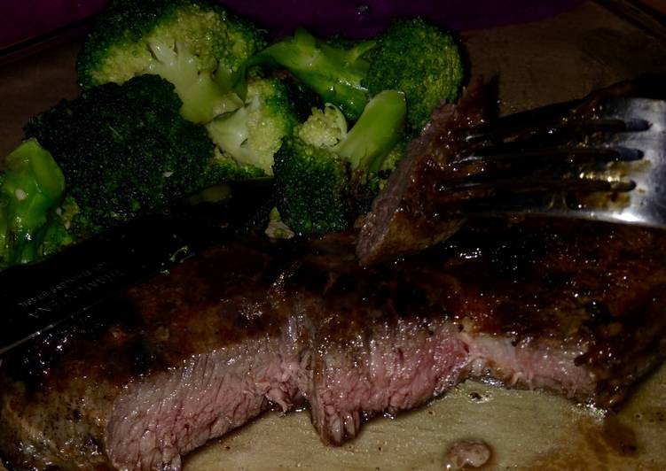 Easy Barbecue Steak And Broccoli