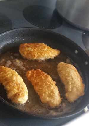 A picture of Delicious Pan-fried Chicken Breasts.