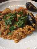 Arroz con marisco al pisto