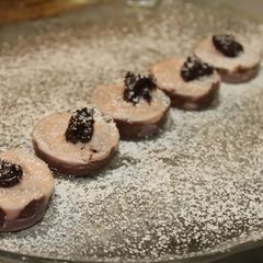 A picture of MINI CHOC and MARSHMALLOW PIES.