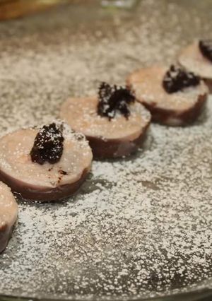 A picture of MINI CHOC and MARSHMALLOW PIES.
