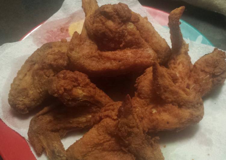 Ebony ' s Country fried chicken