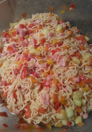 A picture of Ramen noodle salad (cold).