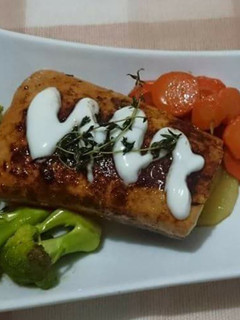 A picture of Blackened Salmon with Greek Yogurt.