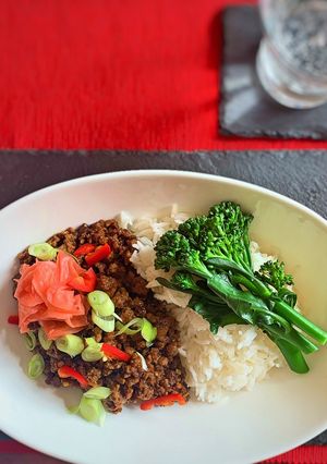 A picture of Soboro Donburi.