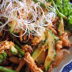 A picture of Korean-style Spicy Cucumber and Cellophane Noodle Salad.