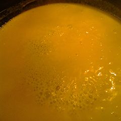 A picture of Creamy turmeric sauce.