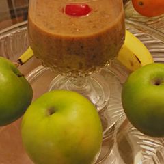 A picture of Israeli cold fruit soup by Wiki recipes adapted by Leah Ellias.