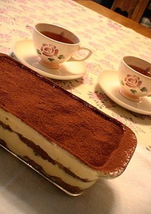 A picture of Tiramisu with Yogurt Cream Cheese.