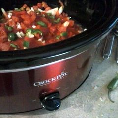 A picture of Crockpot pulled pork chili.