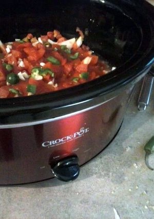 A picture of Crockpot pulled pork chili.