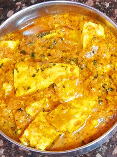 पनीर बटर मसाला (paneer butter masala recipe in hindi) रेसिपी मुख्य फोटो