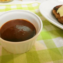 A picture of My Family's Hamburger Steak Sauce.