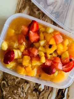 Fruit salad ainihin hoton girkin