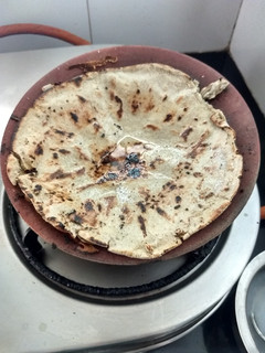 બાજરાનો રોટલો (Bajra Rotlo Recipe in Gujarati) રેસીપી મુખ્ય ફોટો
