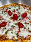 بيتزا 🍕 بيبروني وطماطم كرزية