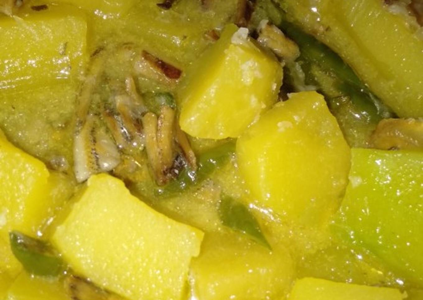 Sayur labu kuning dengan cabe dan teri..mantap dan pedas