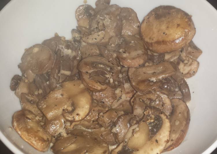 Creamed mushrooms