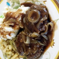 A picture of Hamburger Steak for Gluten free diets.
