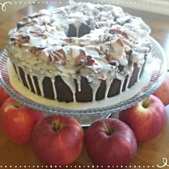A picture of ~Shamrok's~ Catholic Girl's Jewish Apple Cake.